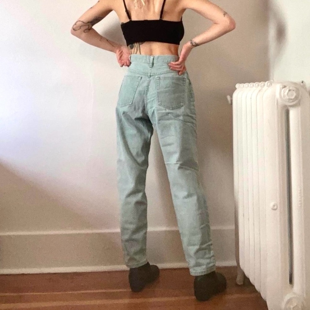 (rare) Wrangler Vintage High Waisted Mom Jeans (pale mint) - Picture 5 of 5